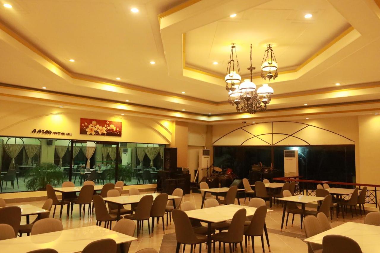 Bohol Plaza Mountain Resort And Restaurant Dauis Esterno foto
