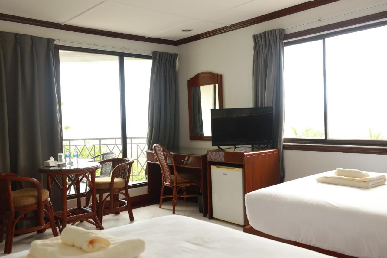 Bohol Plaza Mountain Resort And Restaurant Dauis Esterno foto