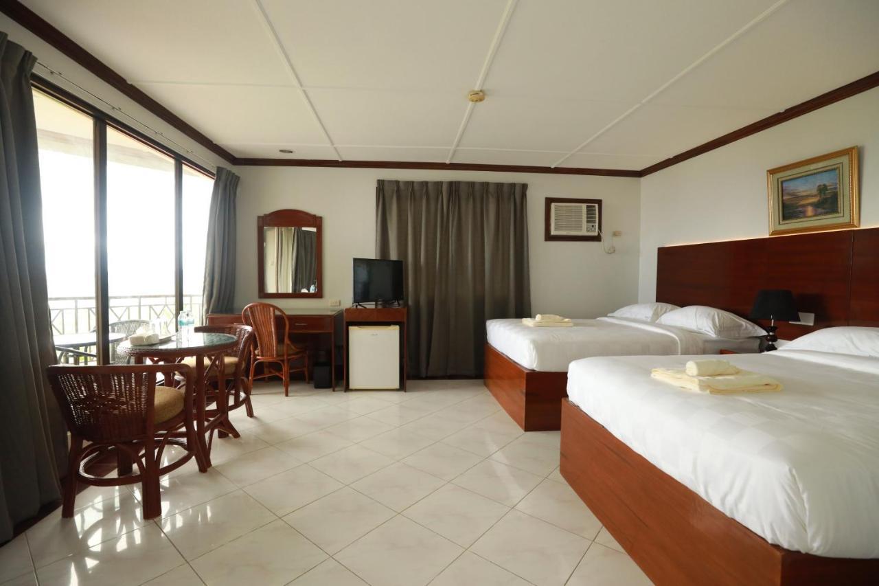 Bohol Plaza Mountain Resort And Restaurant Dauis Esterno foto