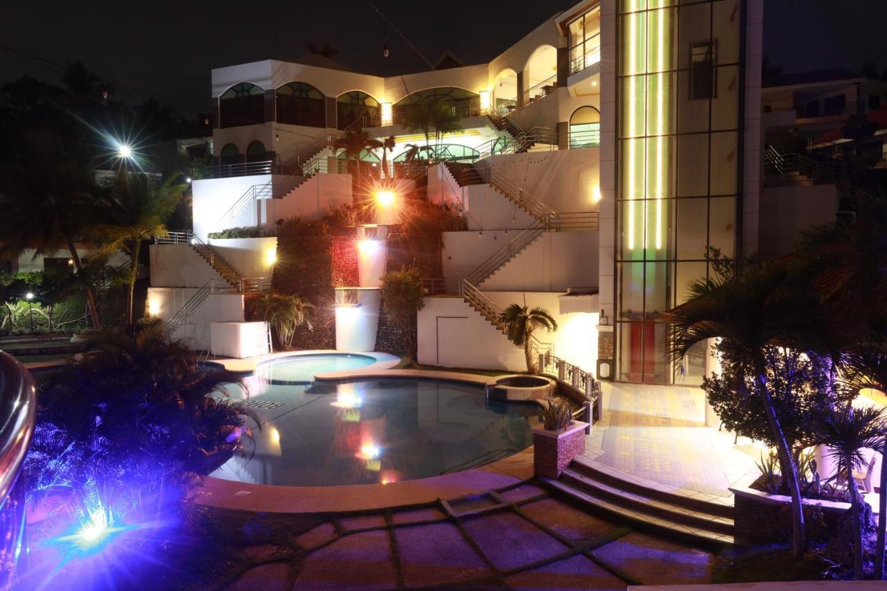 Bohol Plaza Mountain Resort And Restaurant Dauis Esterno foto